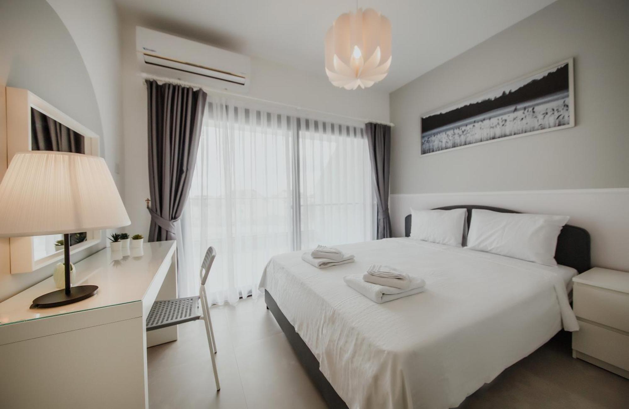 Caesar Blue Seaside Luxury Apartments Gastria Exterior photo